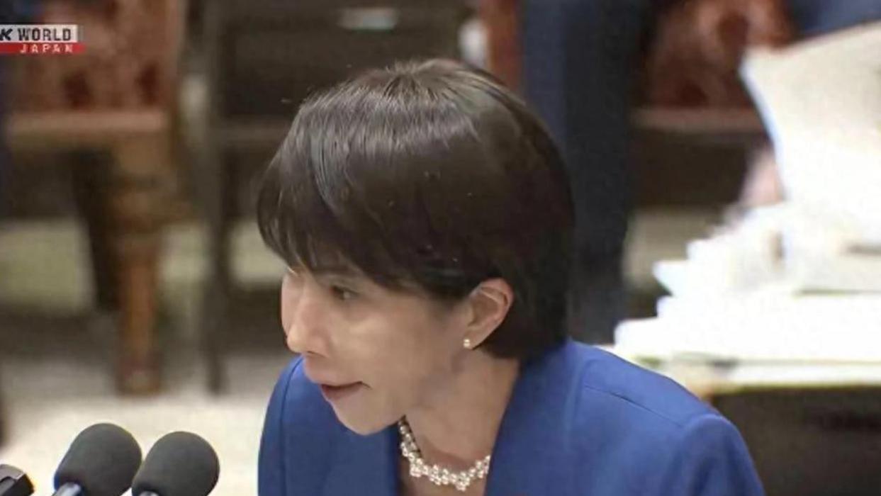 日本接到通知，四国专机将抵华，一致向中方示好，高市早苗更慌了