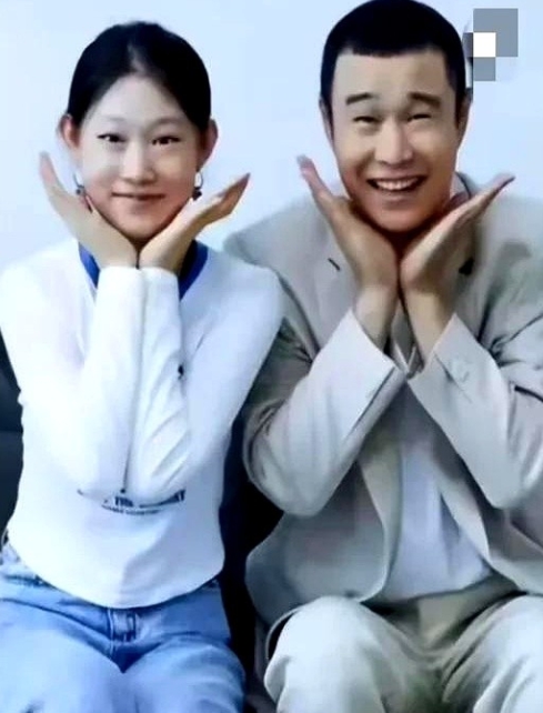 查了一下小沈阳女儿沈佳润签约的韩国公司，一查吓一跳，不是宋茜签过的SM娱乐，也不