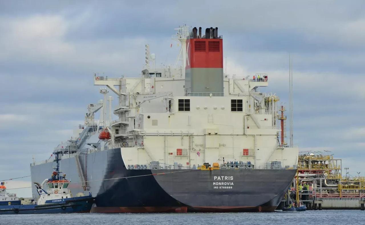 【美国到底在怕什么？美国通讯当局禁止使用中国技术铺设海底电缆】
华盛顿时间202