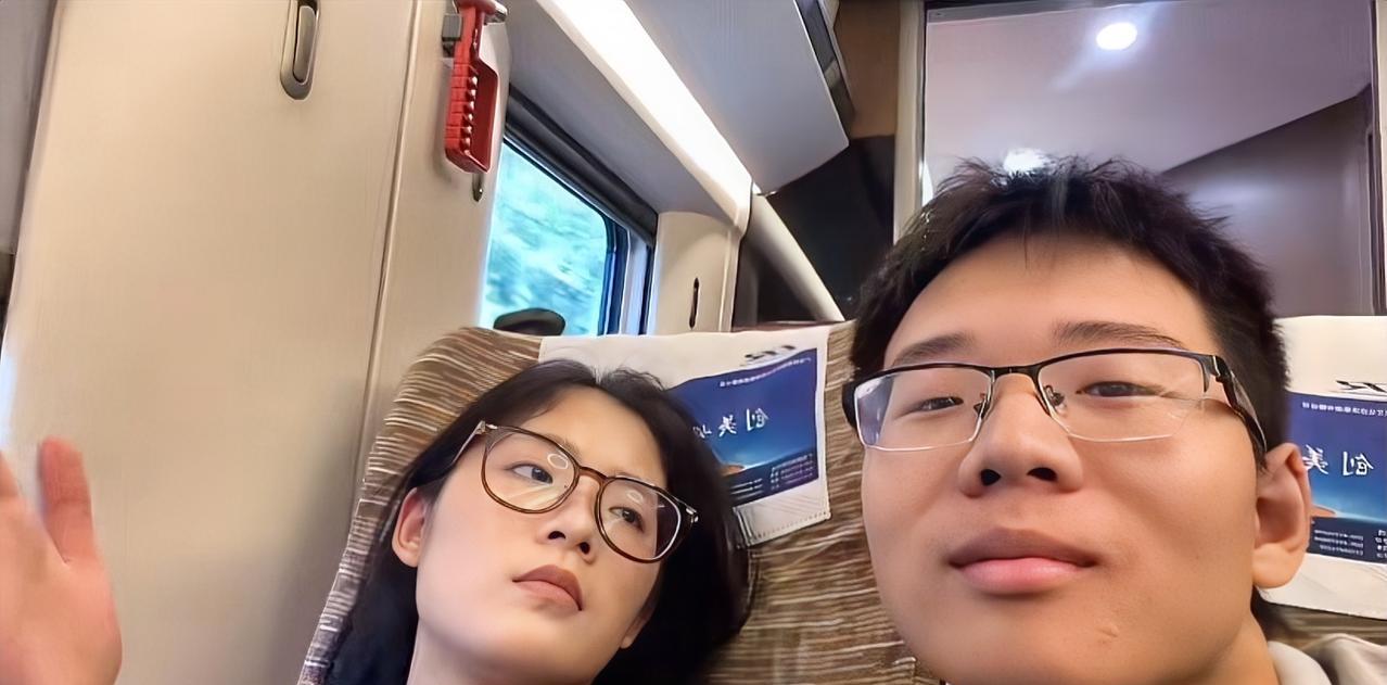 看得出来，生理性厌恶。