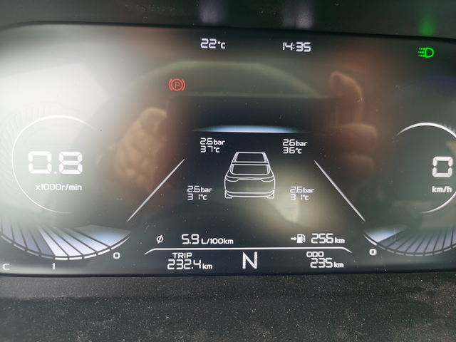 5.9的油耗还有谁
最好成绩5.9L/百公里。累计车辆里程270km，属于新车磨