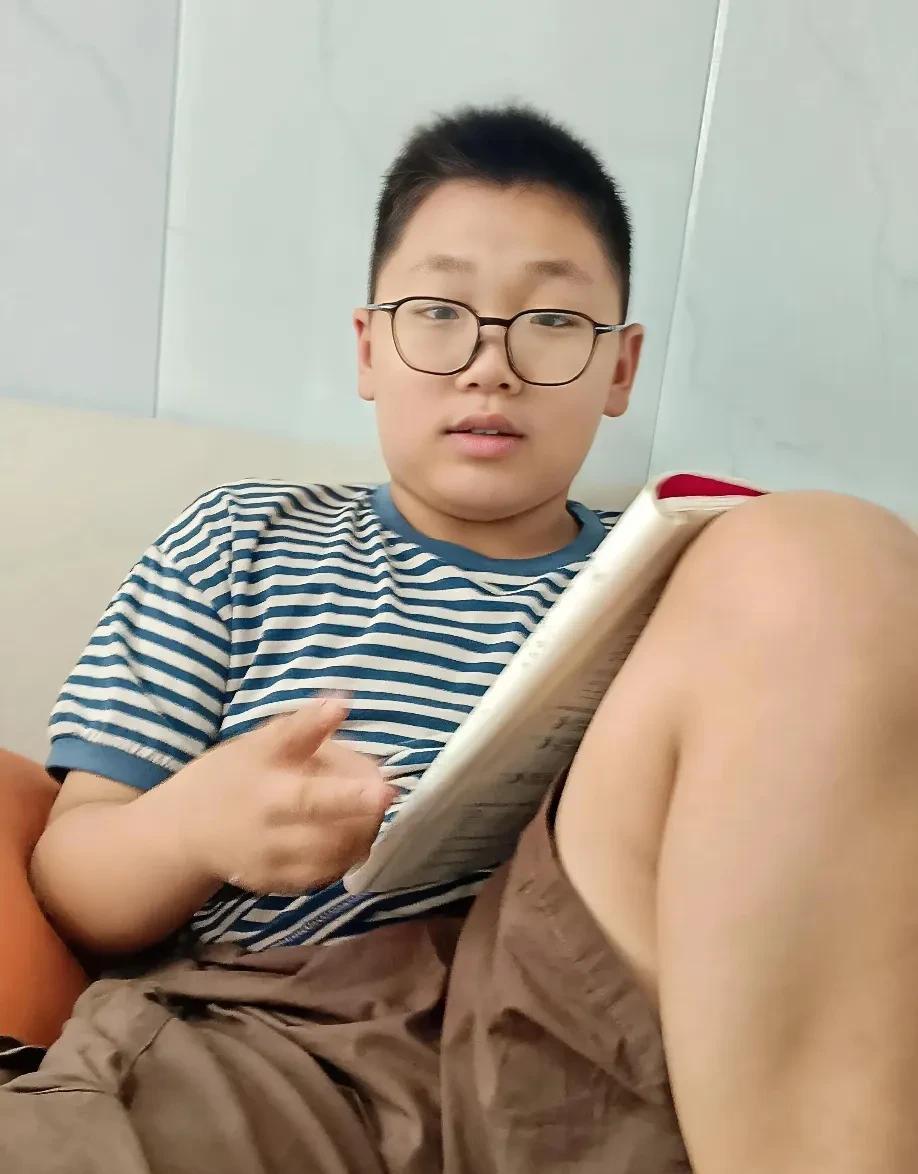 作为一名教师，如果自己的孩子都学习不好，那真是惭愧啊。
我的大女儿上学的时候本来