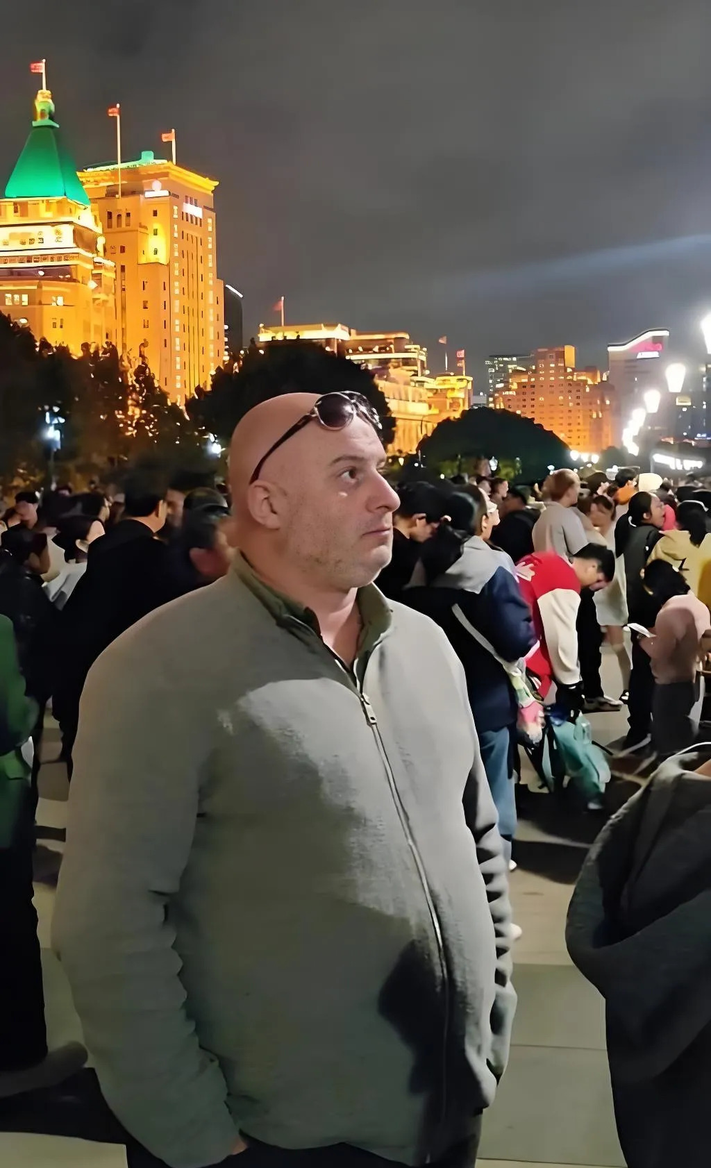 美国人看待中国的心态变化











美国以前对中国印象不错，觉得中国
