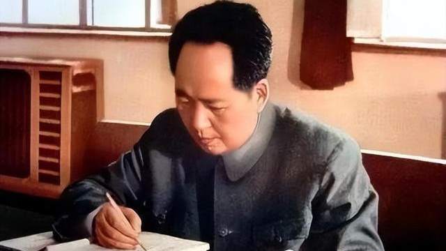 指点蒋介石退守台湾的高人是谁？建议毛主席先夺台湾的人又是谁？