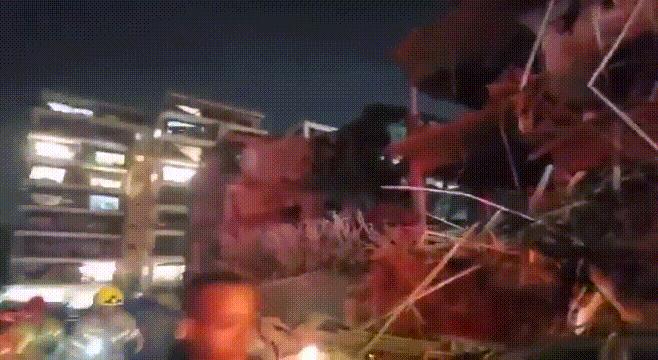 当地时间2025年6月13日深夜，由于大量以色列人拍摄了，伊朗导弹落地特拉维夫市