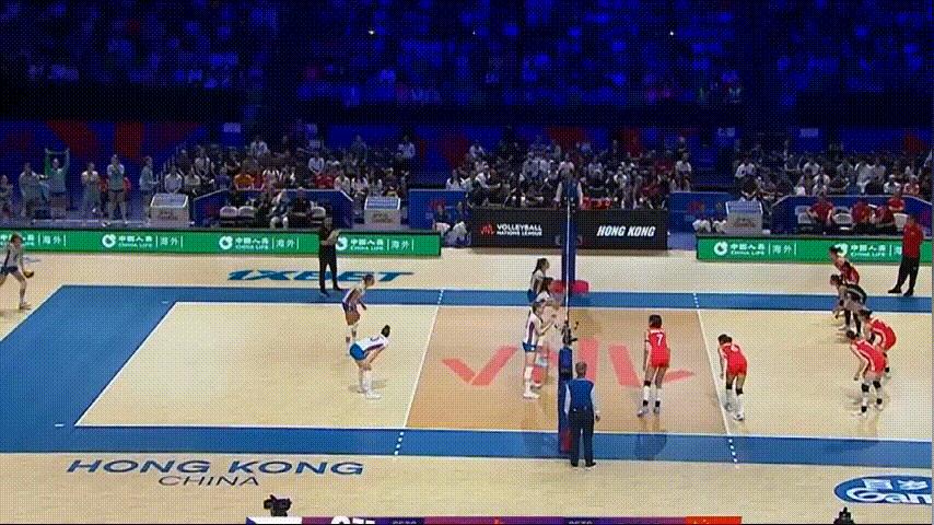 我们中国女排也有自己的墙姐！王媛媛也是接过了拦网的接力棒，成了中国女排的中流砥柱
