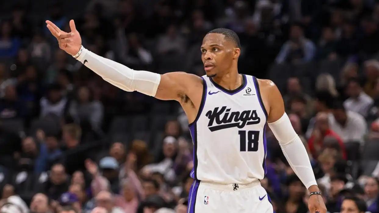 再见洛佩斯！一换一得到15+6+5猛将，恭喜哈登！快船队起飞