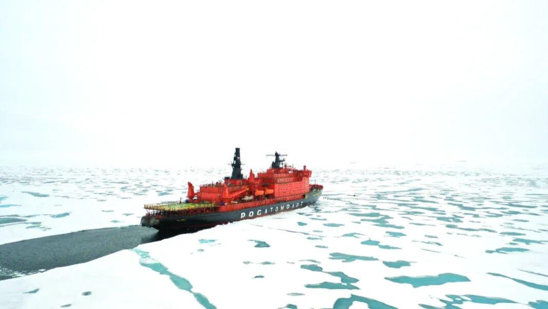 北极航道，苍茫冰封辟蓝海