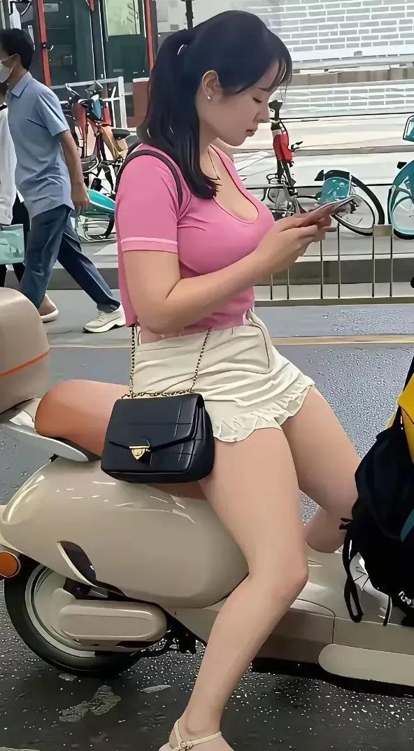 这是什么牌子的电动车？