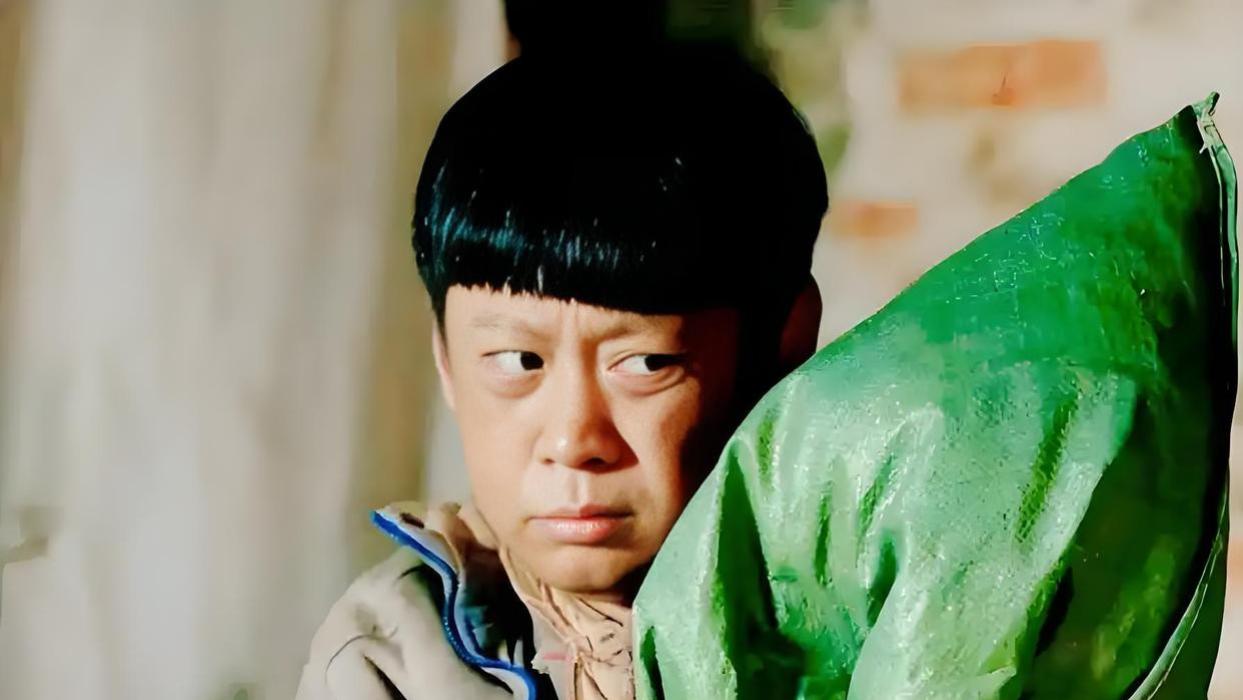 别小瞧《父母爱情》里藏着的一家3口，人家“傻儿子”可是童星