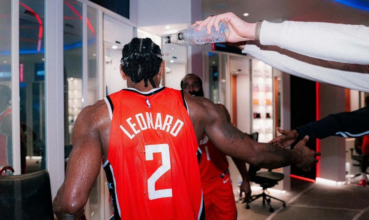 快船教练当然有问题，但阵容空间也摆在这了，除非阵容只有猪八一个短板，猪八才显得问