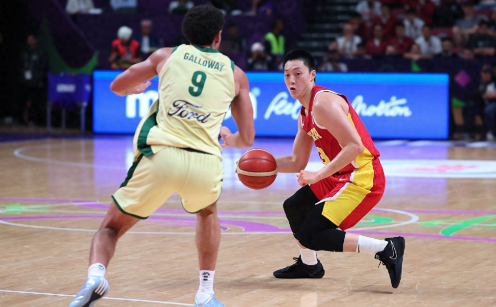 2025年男篮亚洲杯决赛，中国男篮以89-90憾负卫冕冠军澳大利亚，获得银牌。比