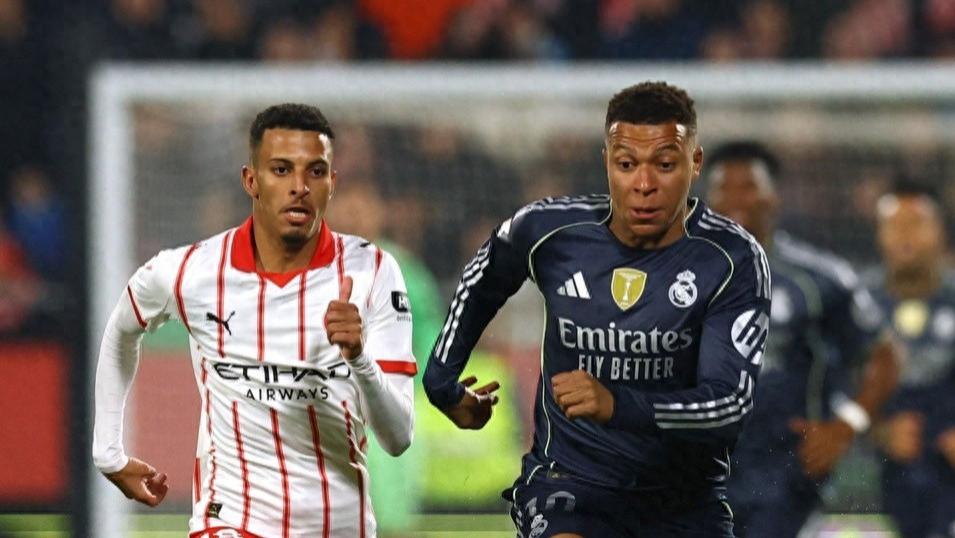 西甲：皇马联赛三连平后痛失榜首，巴萨登顶西甲