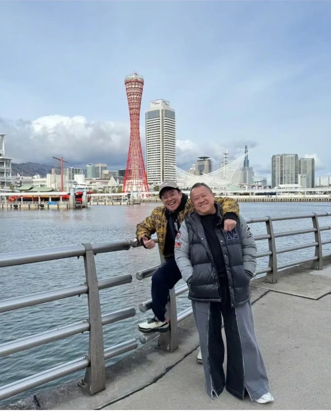曾志伟，我想知道他穿这样的裤子是为了什么？显高吗？