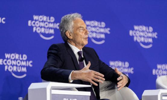 “想要孤立中国是错误的政策！”英国前首相发现真相，称自己如果当首相的时候就该知道