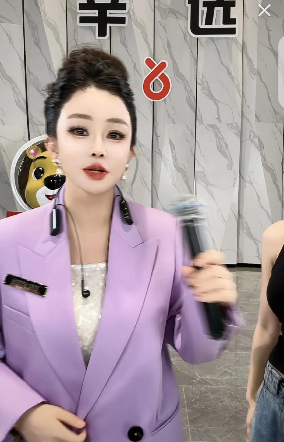 主动示好老葛？雪大喊话辛选今后会拥抱所有同行和对立面！
几年来，为了给平台引流，