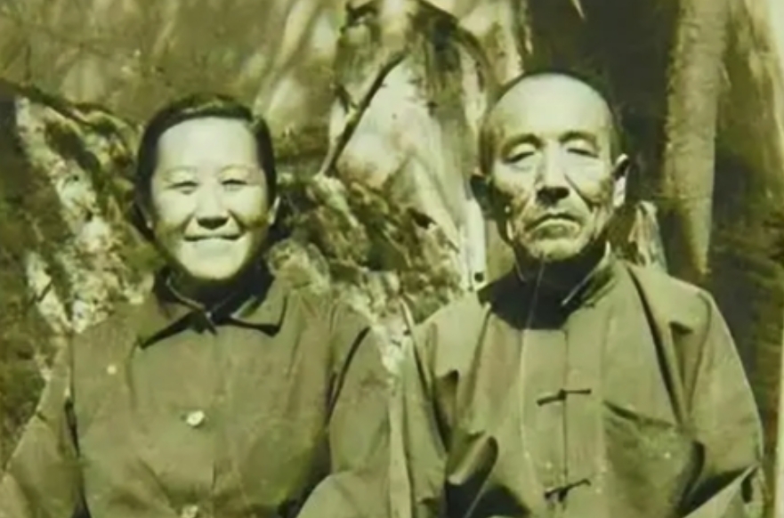 1971年，陕西一贫农贪便宜，娶了一个小他10岁，不要彩礼，离过婚，且坐过牢的女