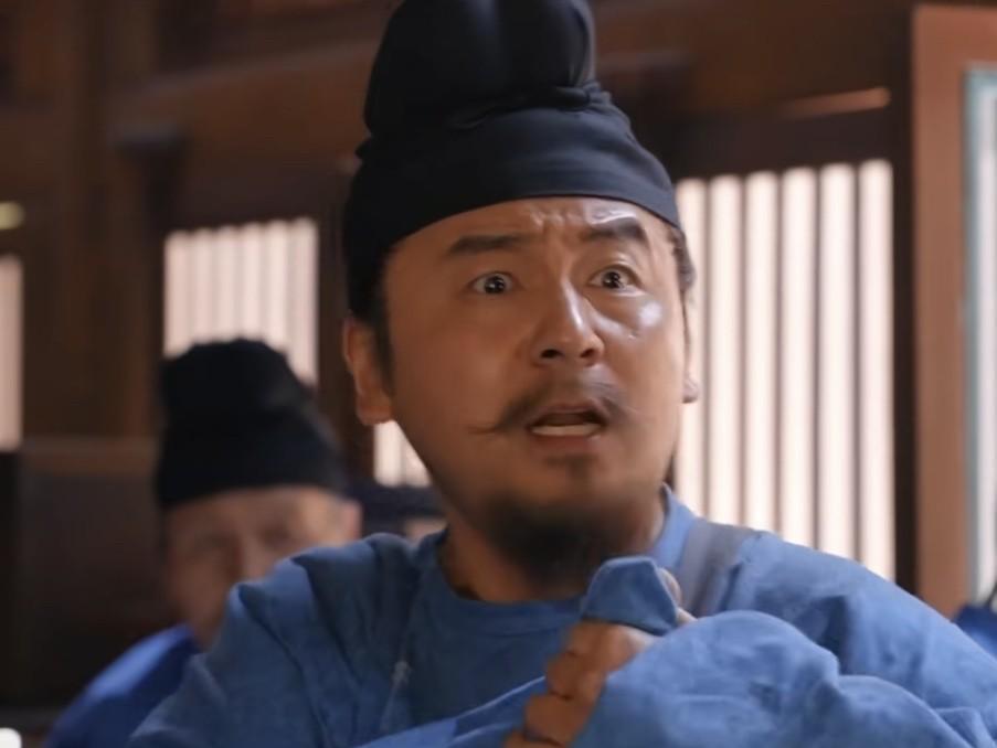 雷佳音如果一直这样下去会害了自己。
由他主演的《长安的荔枝》2025年6月7日在