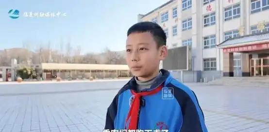 “英勇少年！”甘肃，4名初中生在公交车失控电光火石的一分钟内，上演了一场教科书式