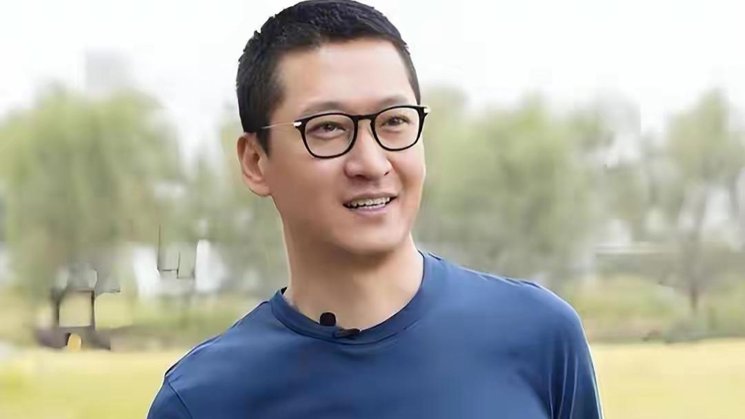 多年后才发现，原来被黑得最惨的周杰却是演艺圈的一股清流