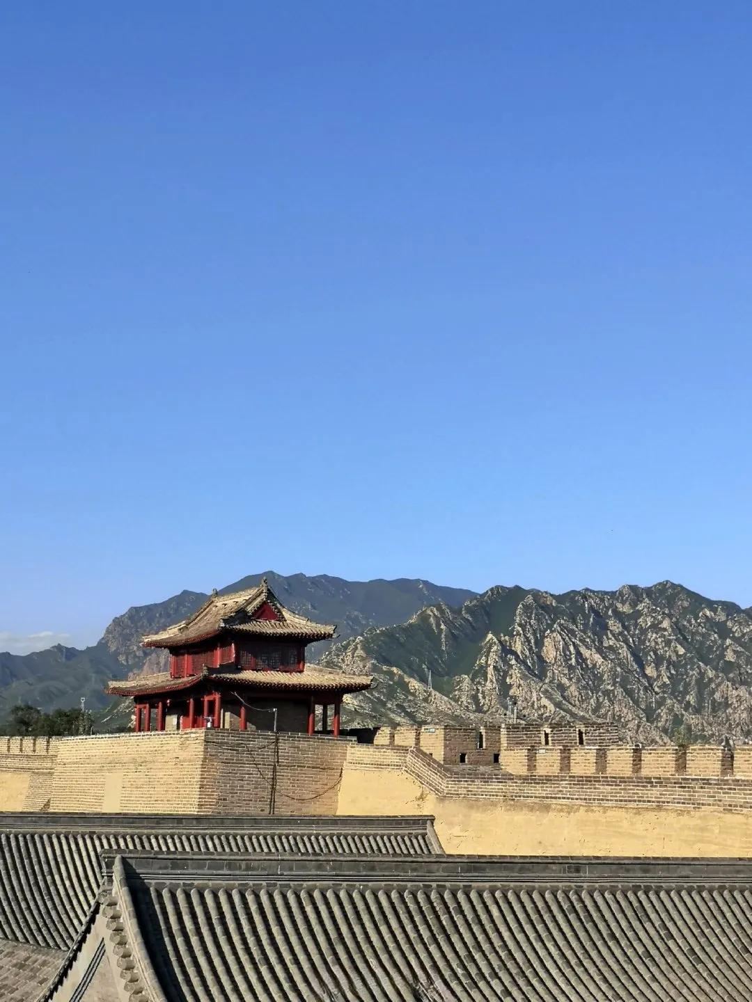 发现一个事情！ 70%的人，没见过自己家乡的镇长 
80%的人，没见过自己家乡的
