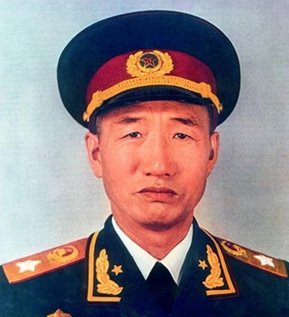 1990年，徐向前感觉自己大限将至，对前来探望他的战友李先念，说出了自己的三个遗