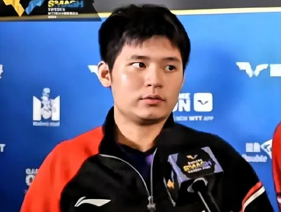 林诗栋想成为樊振东那样令人放心的绝顶高手、必须在以下四个方面做出改变：

一