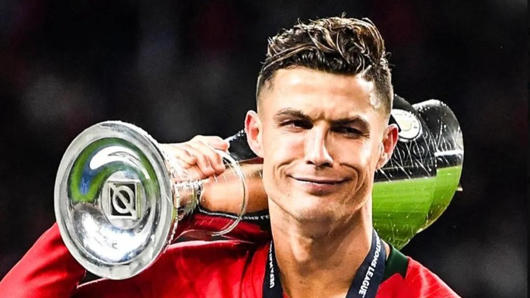 C罗：阿根廷在梅西之前也拿过世界杯！皇马签乌帕尚未达协议！