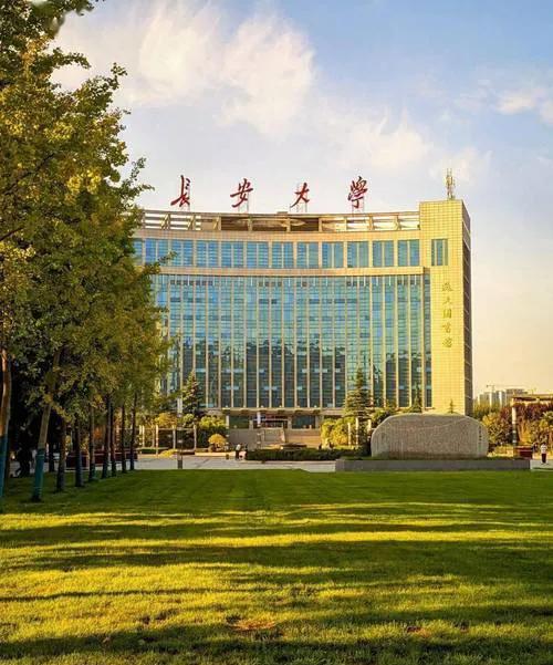 2、中国，最难考的大学是？
3、中国，风景最好的大学是？
4、中国，最好的民办大