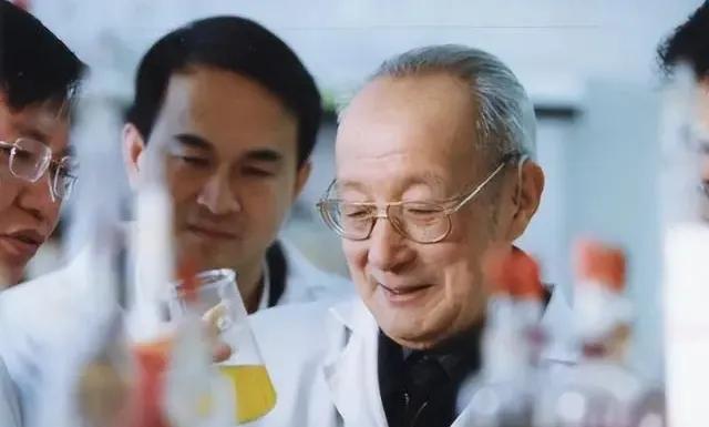 中国稀土集团高层接连辞职，很多人担心技术外流，国家早已采取了措施，把他们的护照全