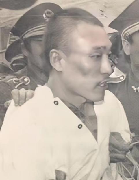 1985年，“山西贼王”王彦青即将被执行死刑，绝望之际，他提出用开锁绝技换命，警