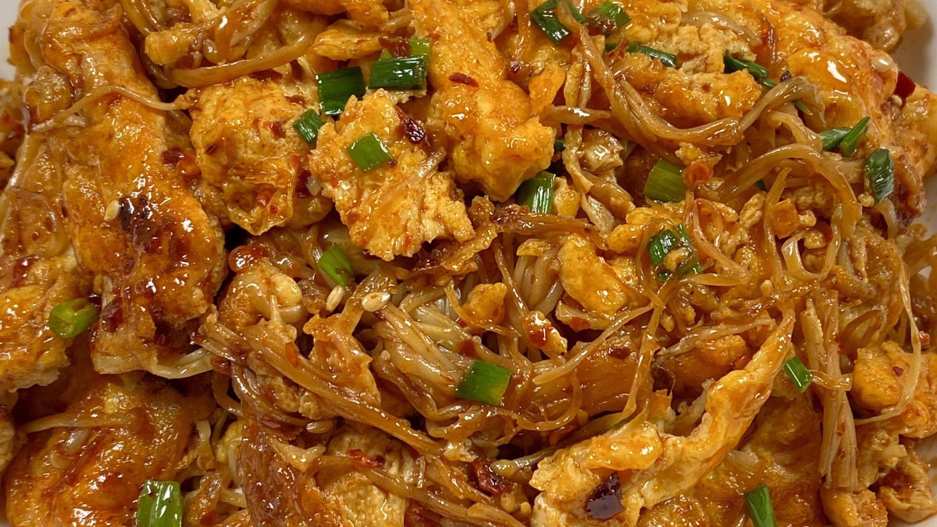 金针菇炒蛋：5分钟搞定的“赛螃蟹”魔法，鲜到舔盘的米饭刺客