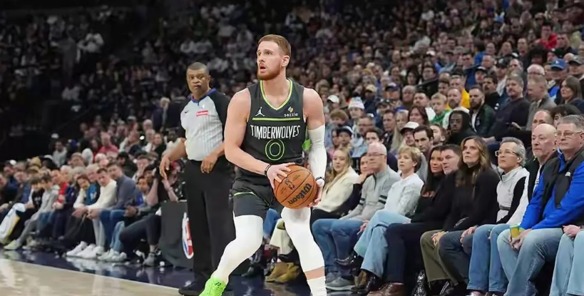 森林狼这个队挺奇怪，你说他强吧，全队没有一个完全靠谱的球星，华子到了紧张的时刻也