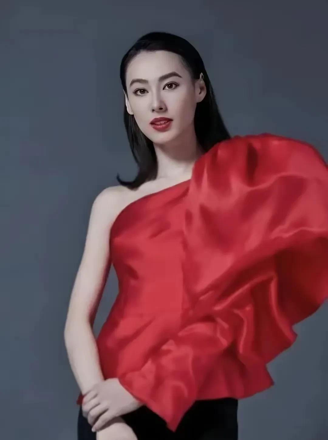 不出意外的话
 汪小菲和馆长吃饭时无意间聊起女儿，让我瞬间明白，为什么大S去世后