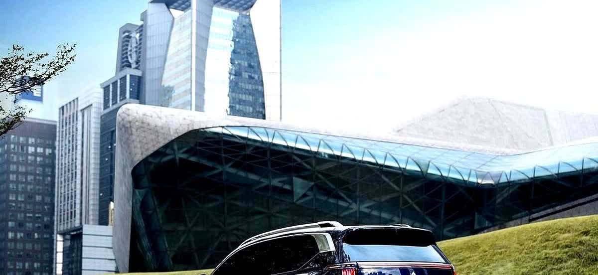 个人建议，2025年买车这样选不纠结！

50万：问界M9

40万：理