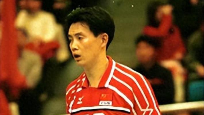 排球名将朱刚：30岁病逝，妻子和母亲对簿公堂，离世2年才被安葬