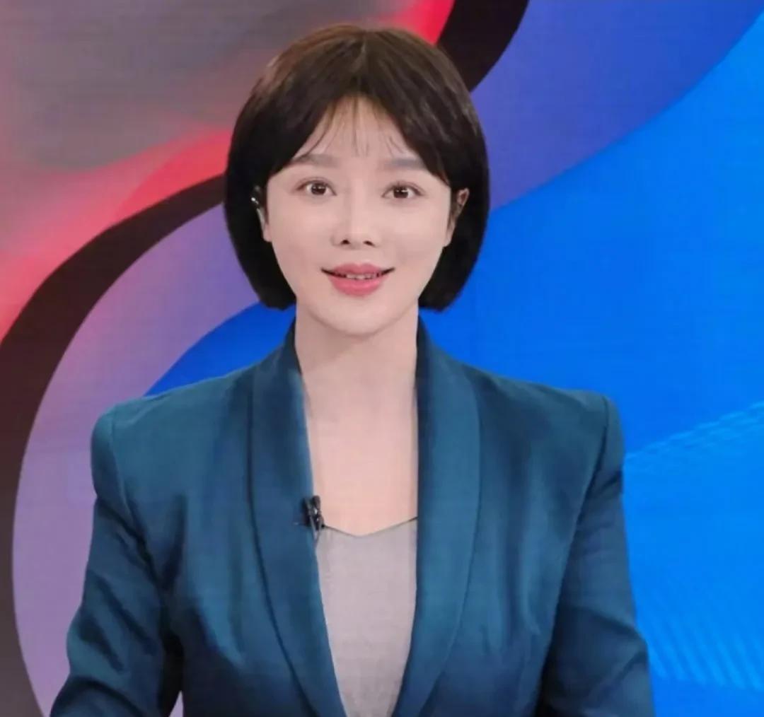 胡蝶恢复工作了吗？从5月20号以后就再也没看到她出过镜了。有网友说，她现在不出镜