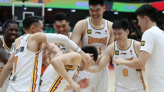 广东要打就打山西！恕我直言，杜锋还是从长计议吧，季后赛躲着点山西男篮，我不是哗众