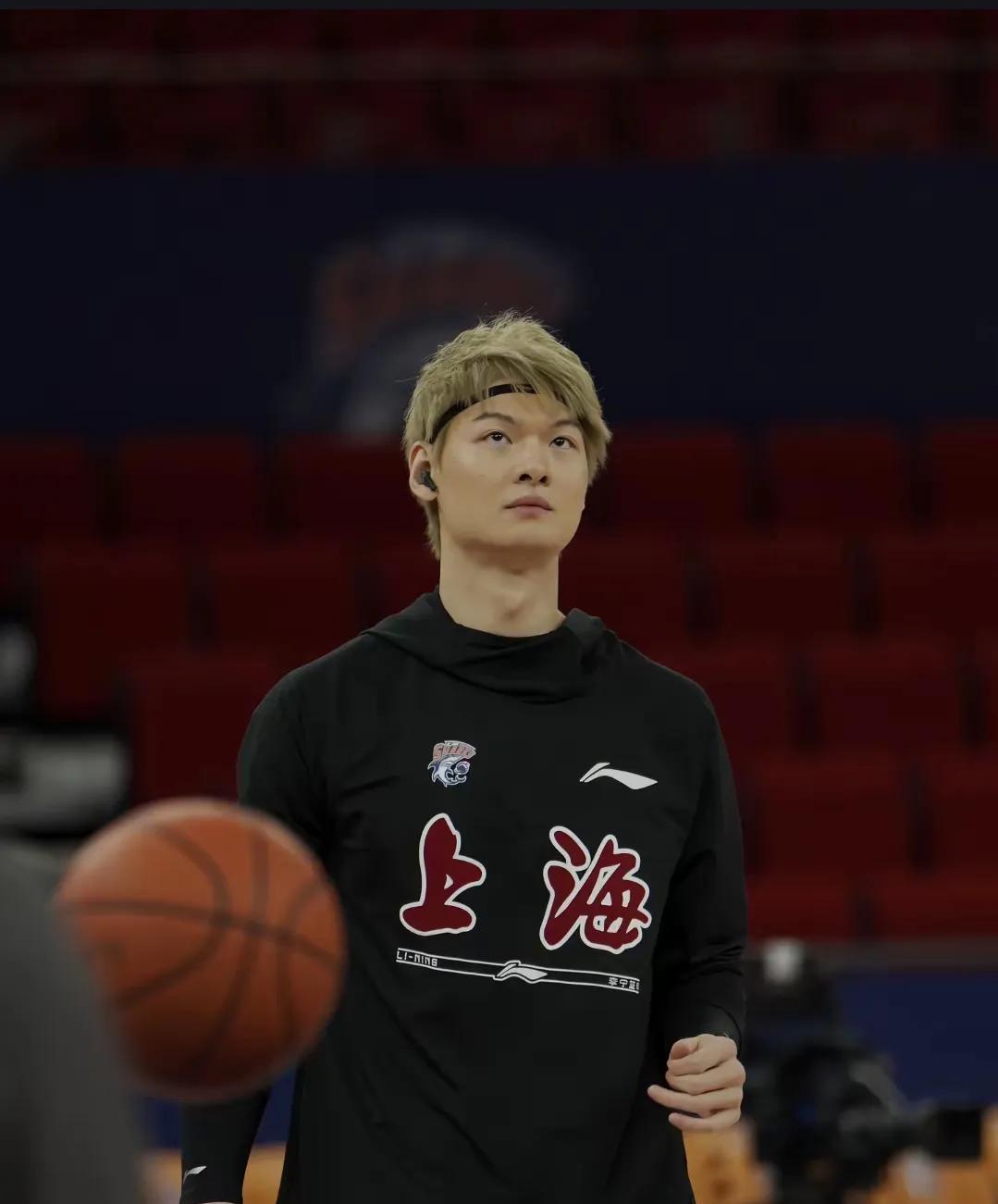 CBA季后赛强度6犯球员离场，球队失利
CBA季后赛第一轮首场4月4日-4月5日