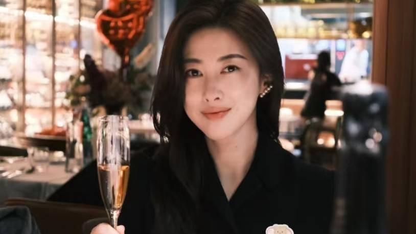 朱珠晒出温馨画面，甜蜜的幸福背后？