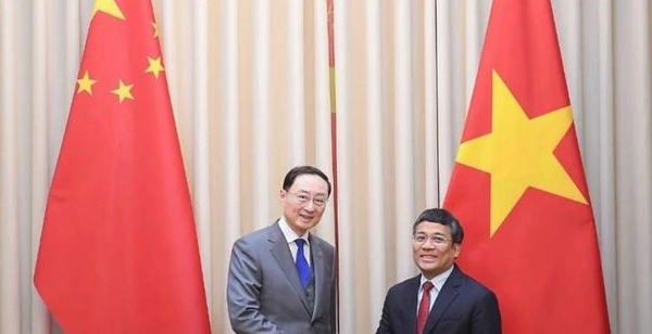 越南靠近中国只为自身利益











越南最近和中国走得近，是因为有利