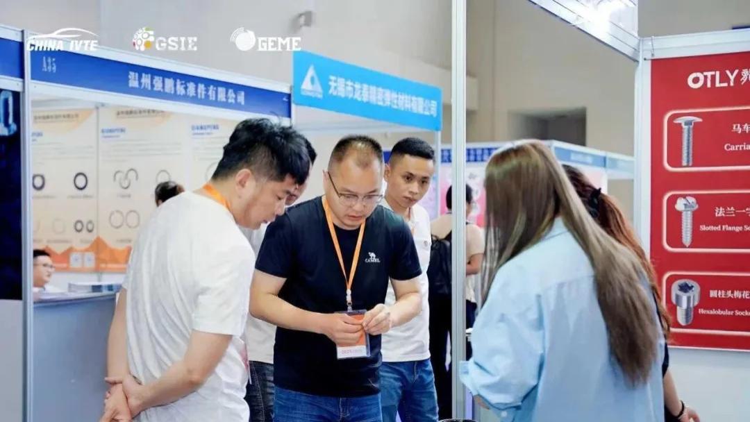 专利密集爆发！Micro LED技术多点突破，2026重庆盛会成产业落地核心枢纽