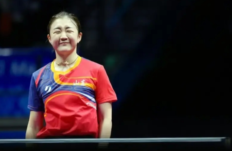 老将的优势显现出来了，先丢两局，再扳四局。蒯曼年轻，身体素质也不错，关键局没拿下