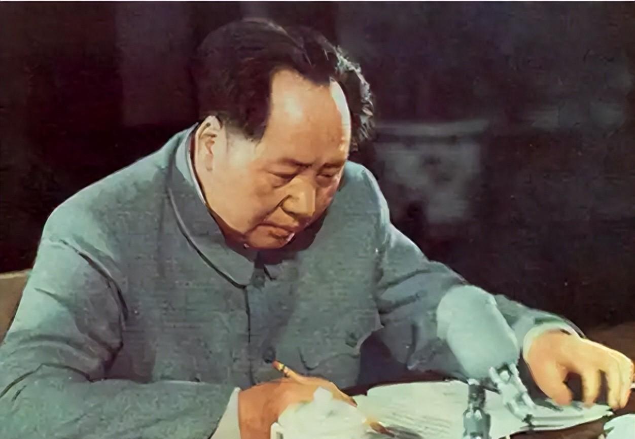 1949年湖南迎来了解放，杨开慧母亲满脸泪水感慨：润之，你真的做到了！
1949