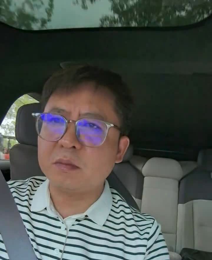 小米yu7是否构成抄袭？
你们说说小米yu7，一直有人说模仿了法拉利的外观说是