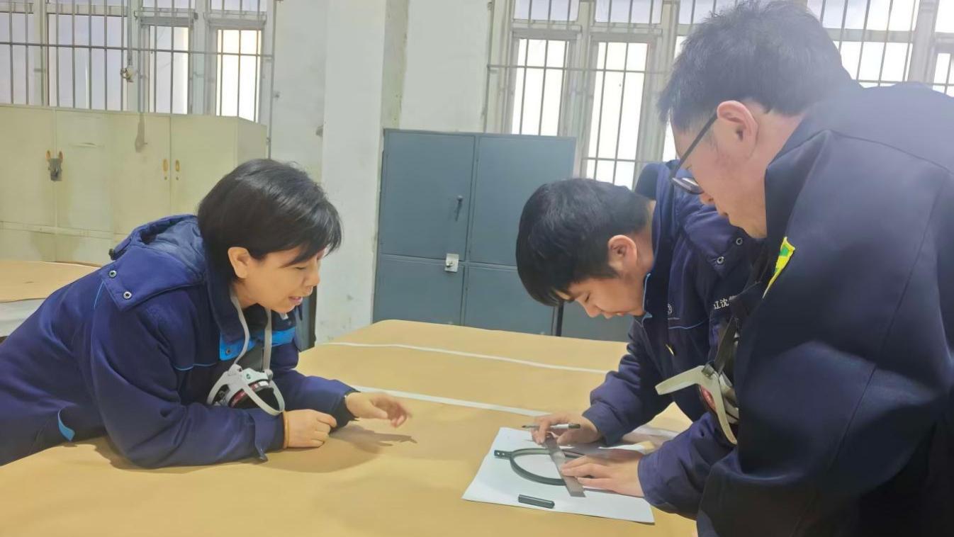 辽沈集团111分厂拉满生产“进度条”奋力打好“收官战”