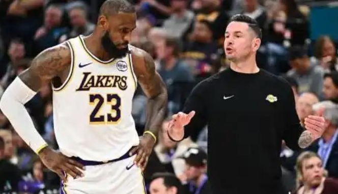 雷迪克怒批全队，詹姆斯沉默以对：湖人三连败背后的深层危机