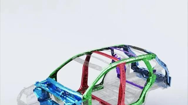 五菱星光S实测：高速油耗不到4L，空间大到能“躺平”