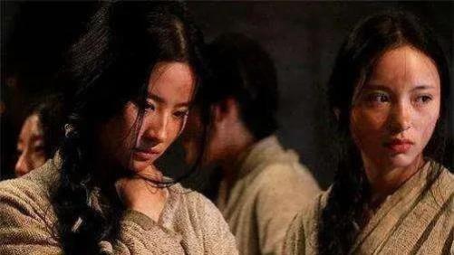 古代押运的女囚犯，来回足足数千里路，为何衙役们还争着要去