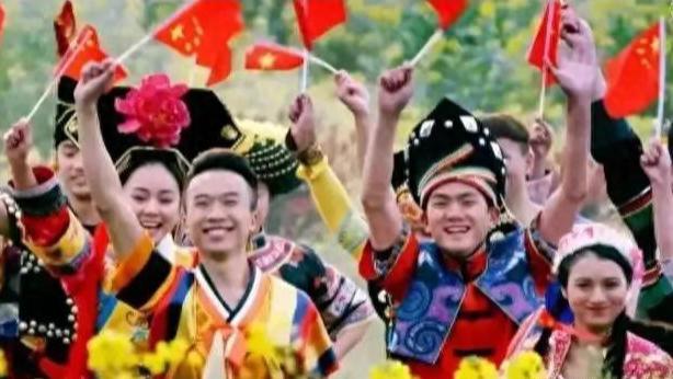 未来五年，我国应该怎么做？老百姓的看病、上学、养老国家保障